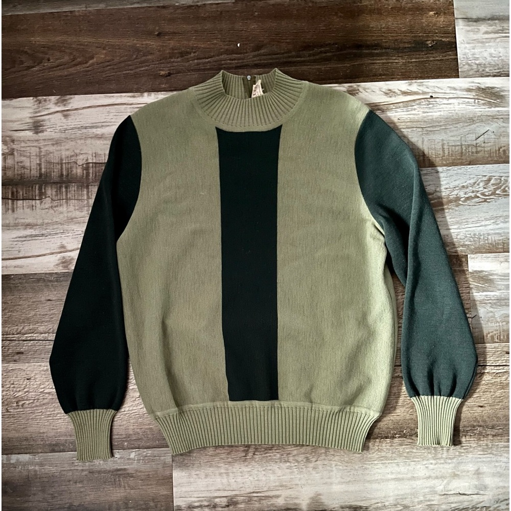 ✰ Tricosa Color Block Turtle Neck Sweater ✰